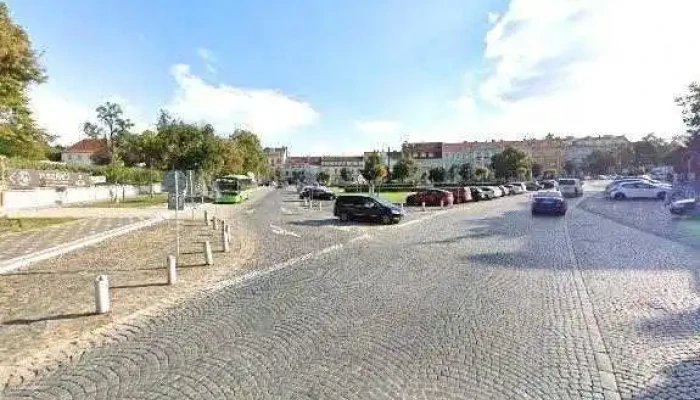 Kafeta -  Street View A 360deg - Karlovo Nám. 87