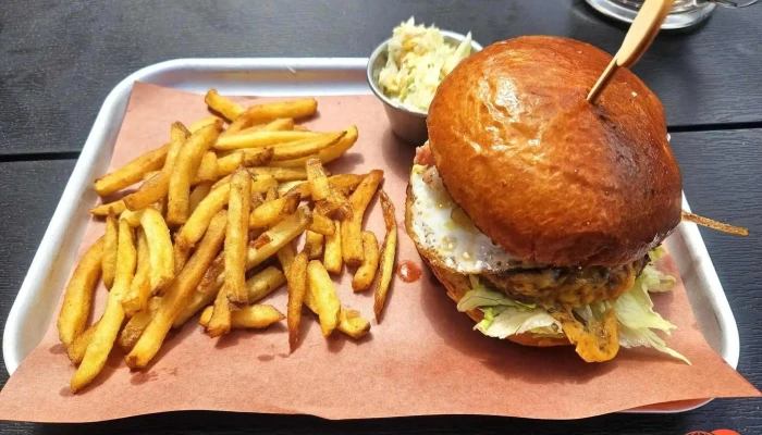 Kancl Bistro Burger Hranolky - Husovo Nám. 45