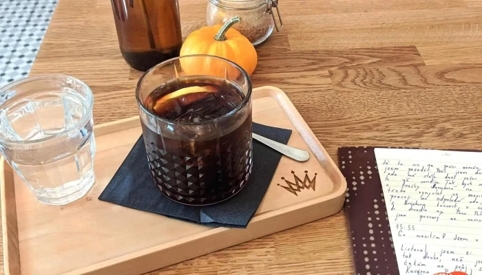 Kava Podebrady   Kavarna Prazirna Cold Brew - Poděbrady I
