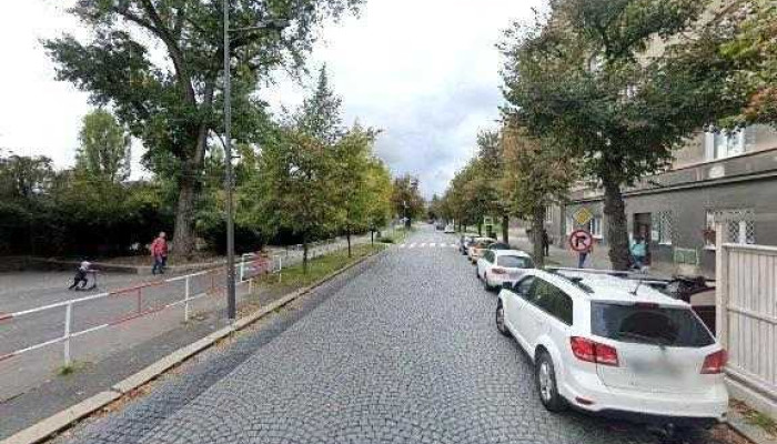 Kavarna A Cukrarna Nam Nam Cafe Street View A 360deg - Amálská 2463