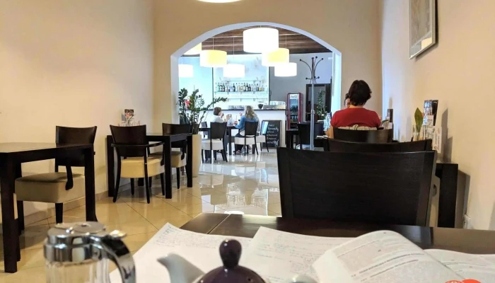 Kavarna Cafe Tuzex Vzhled A Atmosfera - Masarykovo Nám. 1102/37