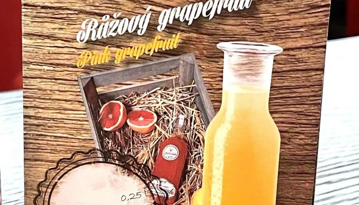 Kavarna Jina Zahrada Menu - Ústecká 724