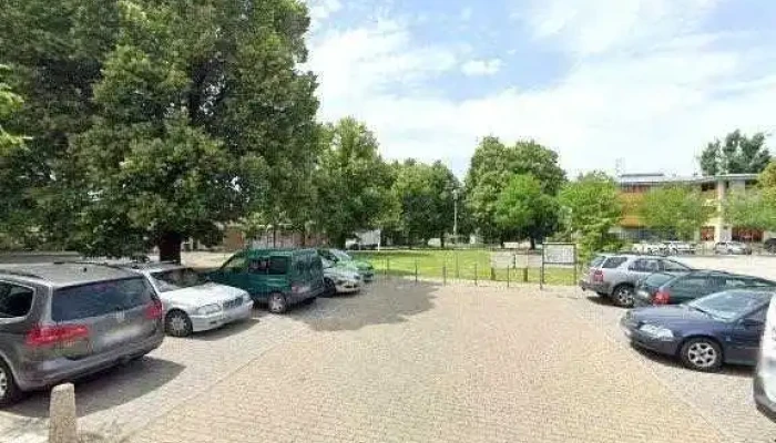 Kavarna Klicka Street View A 360deg - Nám. Třebízského 54/10