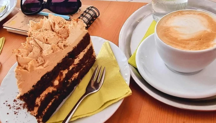 Kavarna U Janicky Kavarna čajovna - Husova 145