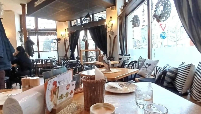 Kavarna U Libuse Blizko Mě - Masarykovo Nám. 16