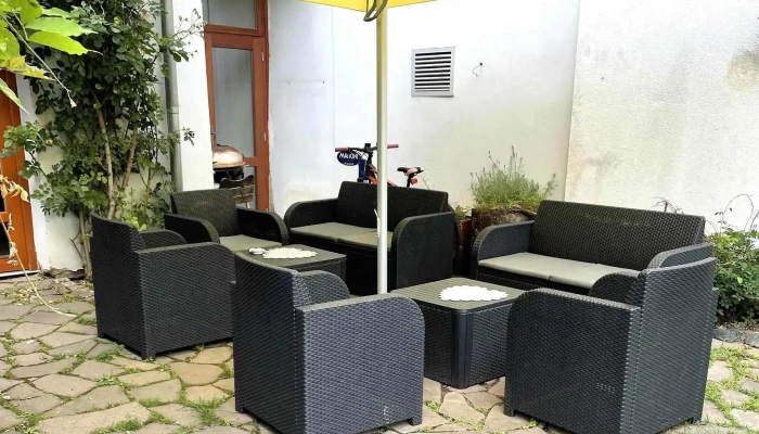 Kavarna U Madony Blizko Mě - Suvorovova 58