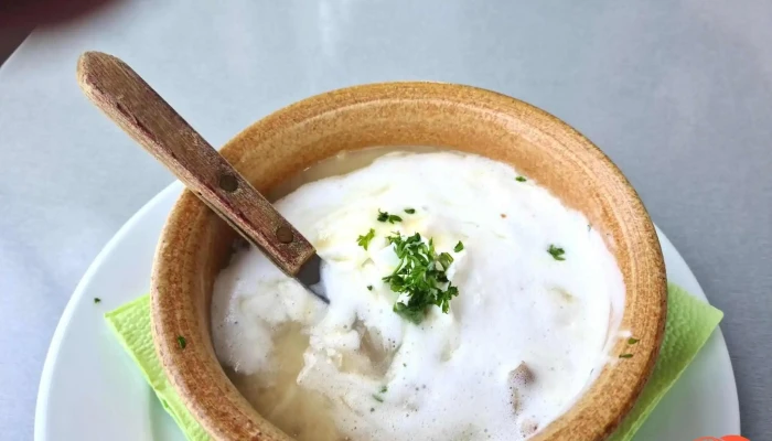 Kavarna U Privozu   Grilovana Kolena Clam Chowder - Spytihněv