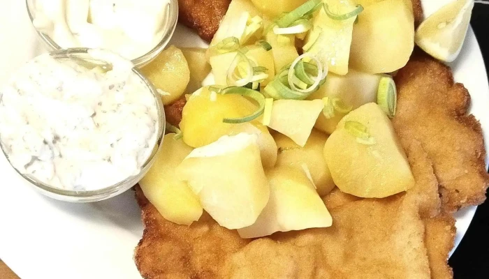Kavarna U Privozu   Grilovana Kolena Restaurace - Spytihněv