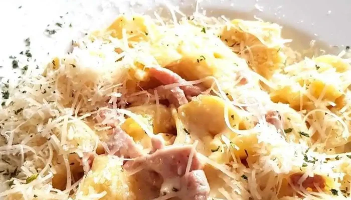 Kavarna Ve Vile Carbonara - Masarykova 2190