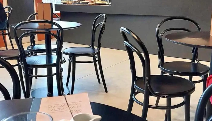 Kavarna Vltavan Sedlcany Jidlo A Piti - Nám. T. G. Masaryka 28
