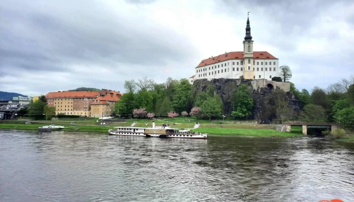 Kemp Decin Od Hostu - Polabí