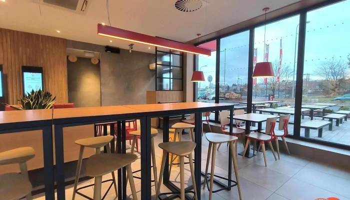 Kfc Havlickuv Brod Dt Vzhled A Atmosfera - Žižkova