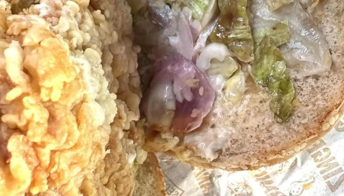 Kfc Praha Globus Zlicin Dt Kureci Sendvic - Zličín