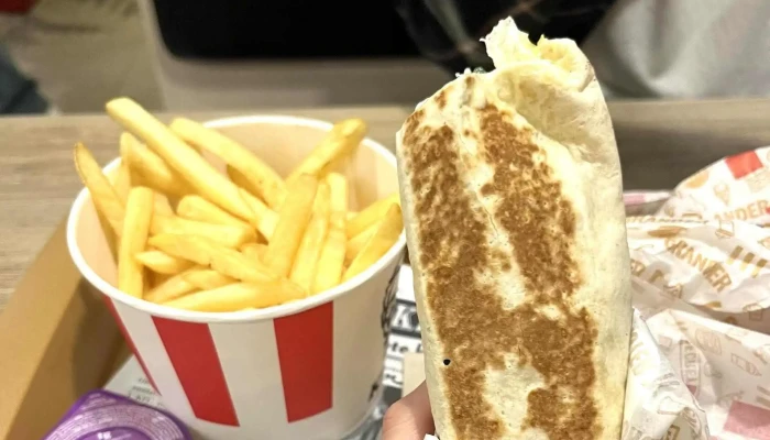 Kfc Praha Pruhonice Fotky - Praha-říčany U Prahy
