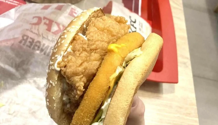 Kfc Praha Pruhonice Jidlo A Piti - Praha-říčany U Prahy