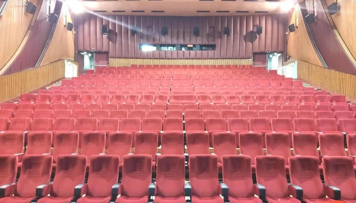 Kino Maj Hlediste - 4, Sovova 53