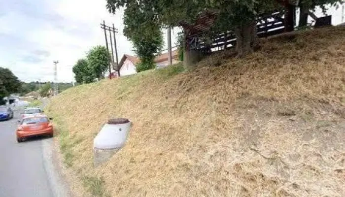 Kiosek U Trati -  Street View A 360deg - Nádražní 98