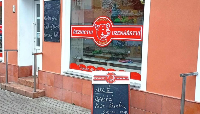 Kohout A Synove   Reznictvi Instagram - Palackého 121