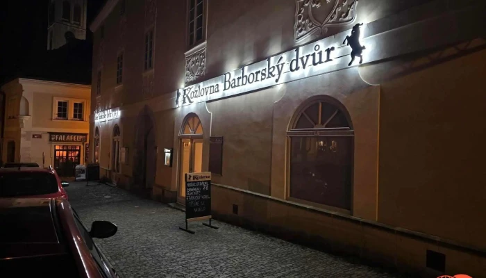 Kozlovna Barborsky Dvur Nejnovejsi - Vnitřní Město