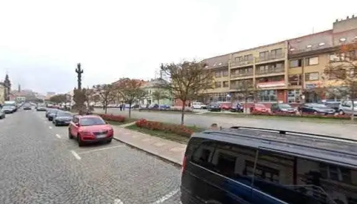 Kridelko   Chicken Wings Strips Street View A 360deg - Husovo Nám. 8