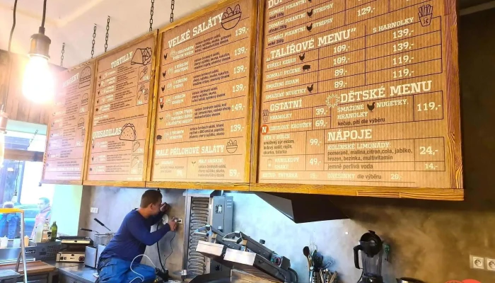Krmelec -  Menu - Kolín I