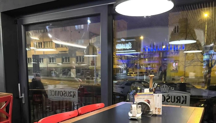 Krusovicka Salanda Restaurace - Tř. Václava Klementa 1227