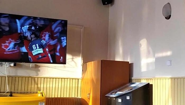Kulturni Dum Telefon - Zámčisko 371