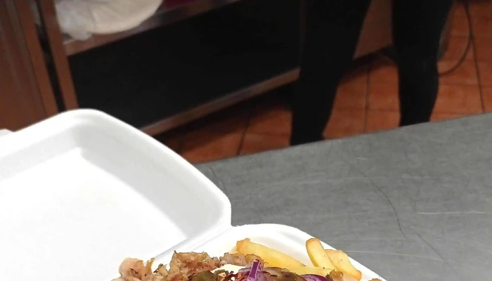 La Familia Kebab -  Restaurace - Husovo Nám. 33
