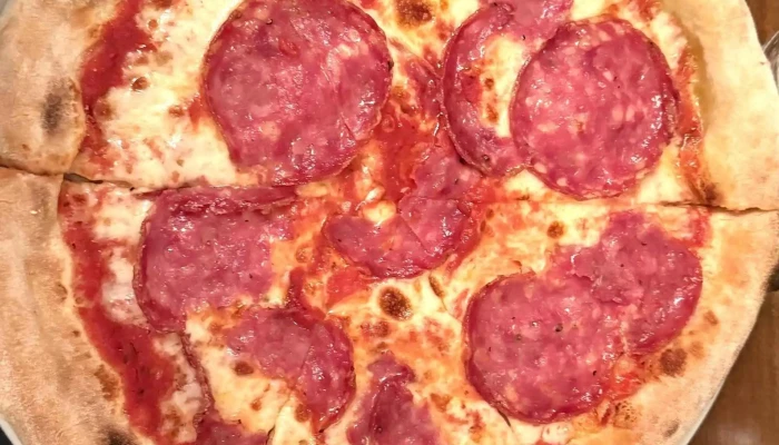 La Farina Ristorante Pizzeria Jak Se Dostat - Kouřimská 9b
