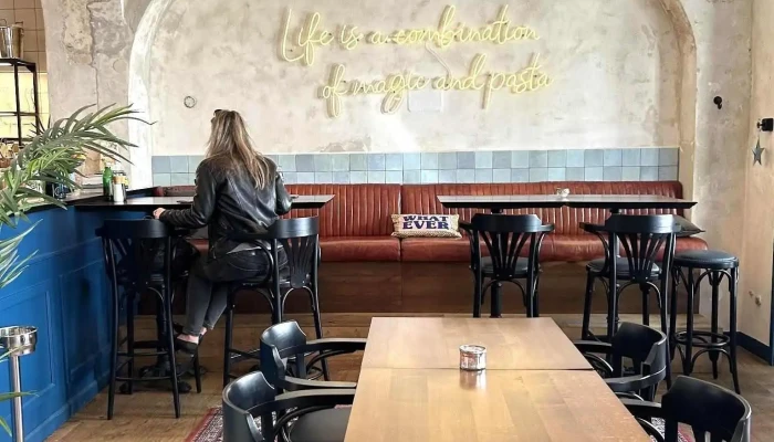 La Farina Ristorante Pizzeria Vse - Kouřimská 9b