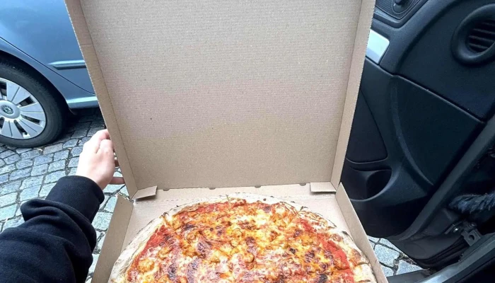 La Pisa Pizzerie -    Caslav Adresa - Staré Město