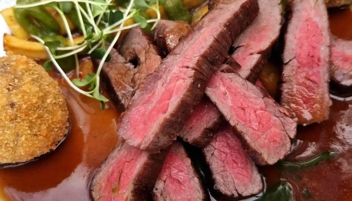 La Villa Restaurant - Stráže 3661
