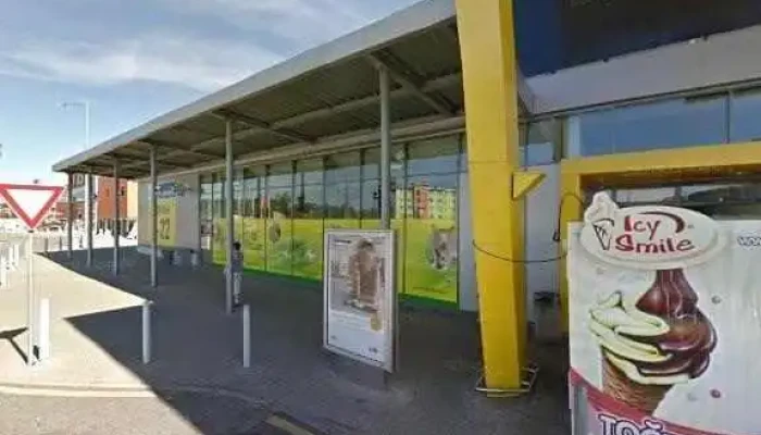 Labona Pizza Street View A 360deg - Mladá Boleslav-kosmonosy