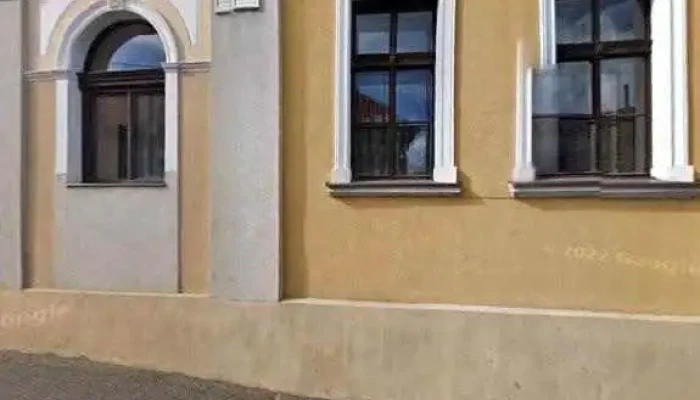 Lenka Tesarkova Vse - Žižkova 8
