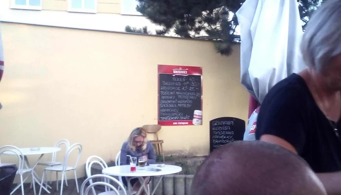 Lesovna -  Restaurace - Nám. Komenského 36