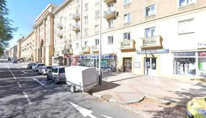 Levnejmobilcz Elektronicke Cigarety Mobilni Telefony E Liquidy Prichute Baze Elektronika Servis Mobilu A Ntb Street View A 360 - Hlavní Tř. 700/88