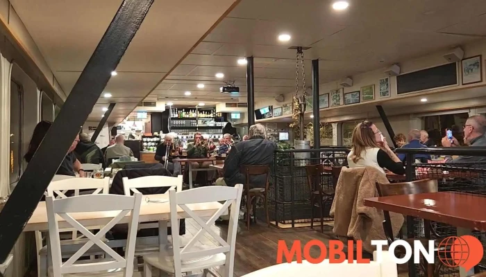 Lod Pivovar Vzhled A Atmosfera - Praha 1