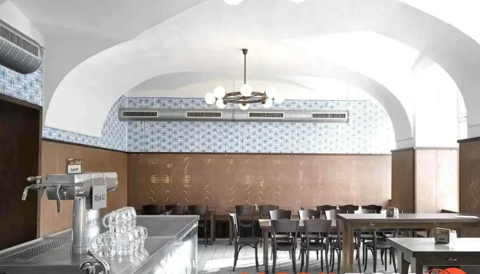 Lokál Hamburk - Karlín