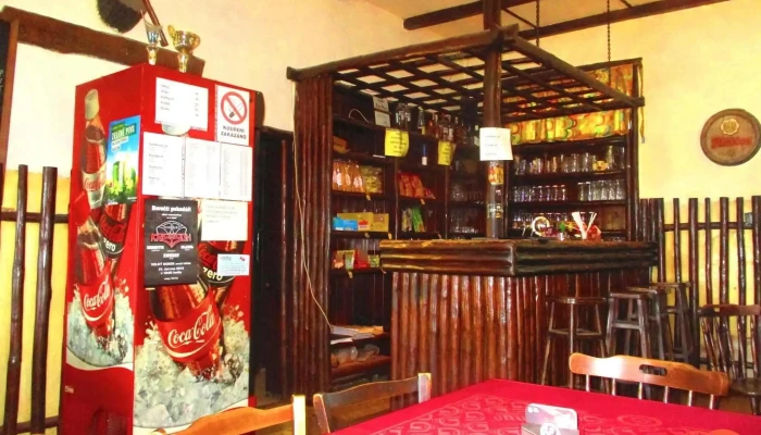 Lokobar Nadrazni Restaurace Vzhled A Atmosfera - Czech Republic