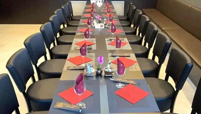 Louis Asian Restaurace Sushi Bar -  Vzhled A Atmosfera - Pekárenská 382
