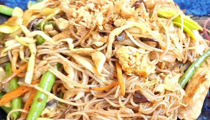 Louis Asian Restaurace Sushi Bar -  čislo - Pekárenská 382