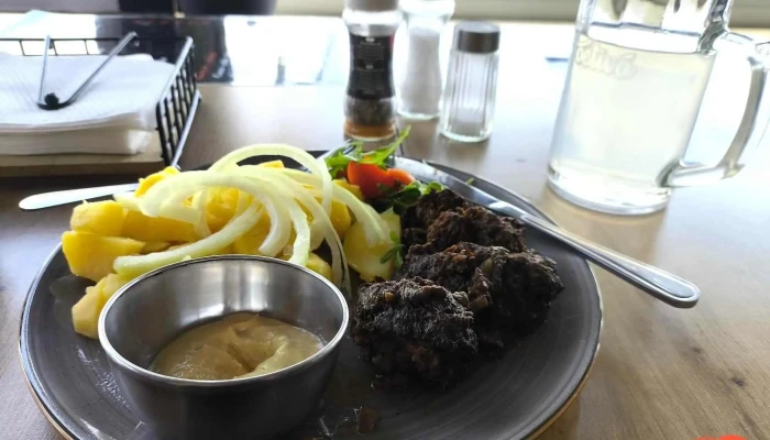 Luver Bistro -  Nejnovejsi - Ústecká 313/160