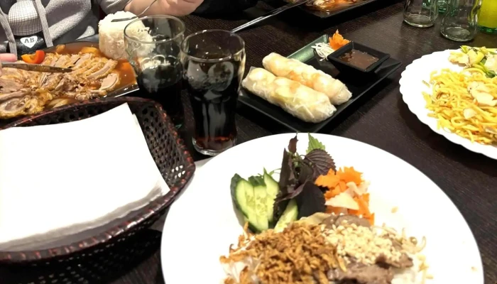 Mama Viet Restaurant -  Jidlo A Piti - Soudní 18