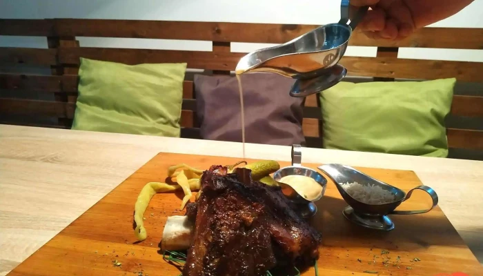 Maple Restaurant -  Zebirka - Jiráskova 533