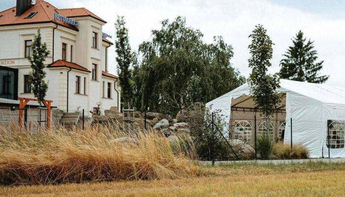 Marjana   Restaurace A Pension Od Vlastnika - U Nádraží 207