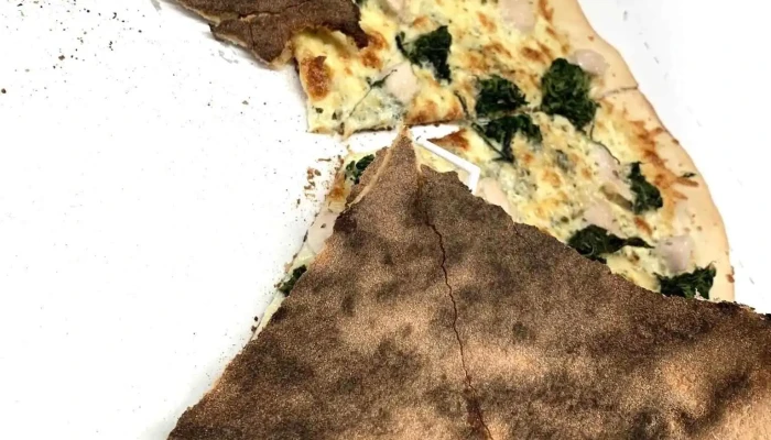 Martins Pizza Calzone - Želetická 2277