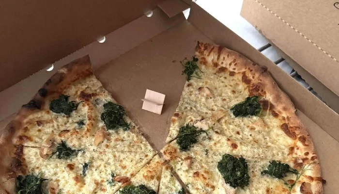 Martins Pizza želeticka 2277 - Želetická 2277