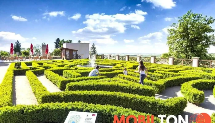 Maxmilian Lifestyle Resort -  Exterier - Loučeň