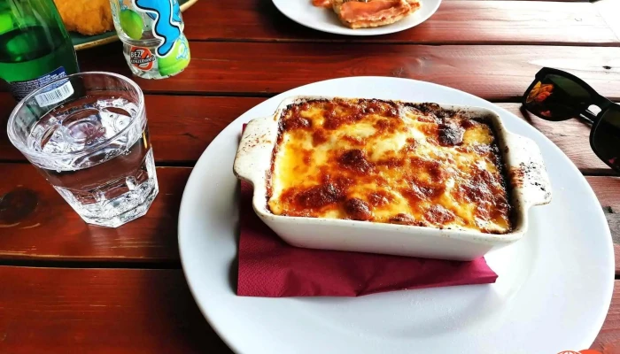 Mc Koloseum -  Lasagne - Bohosudovská 210