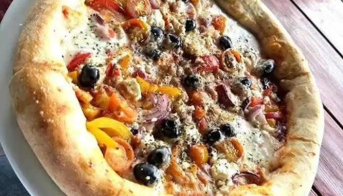 Mc Koloseum -  Pizza - Bohosudovská 210